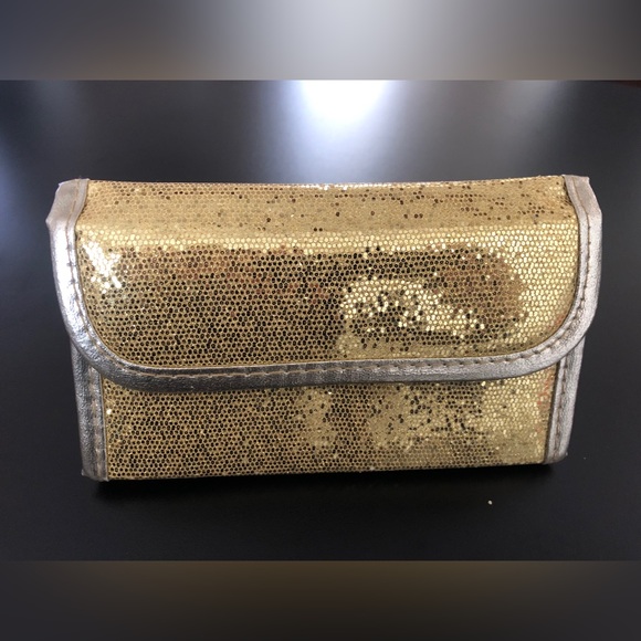 NWOT Multi-use Mani/Pedi/Beauty Care Travel Kit or Evening Clutch - Picture 3 of 7